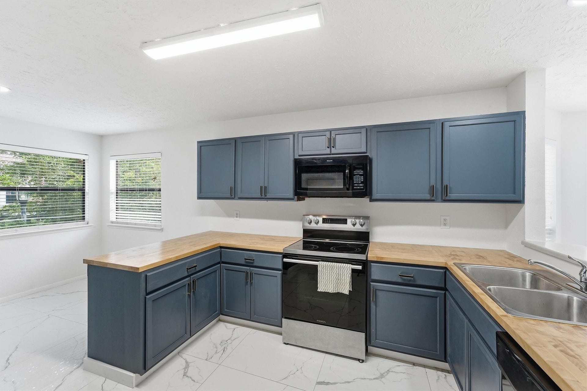 12719 Hollandale Drive, Houston, TX 77082 12719 Hollandale Drive, Houston, TX 77082