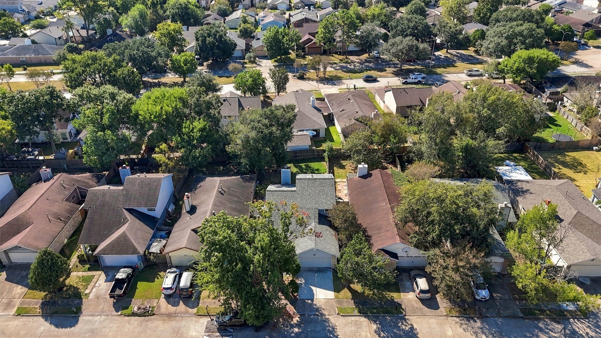 12719 Hollandale Drive, Houston, TX 77082 12719 Hollandale Drive, Houston, TX 77082