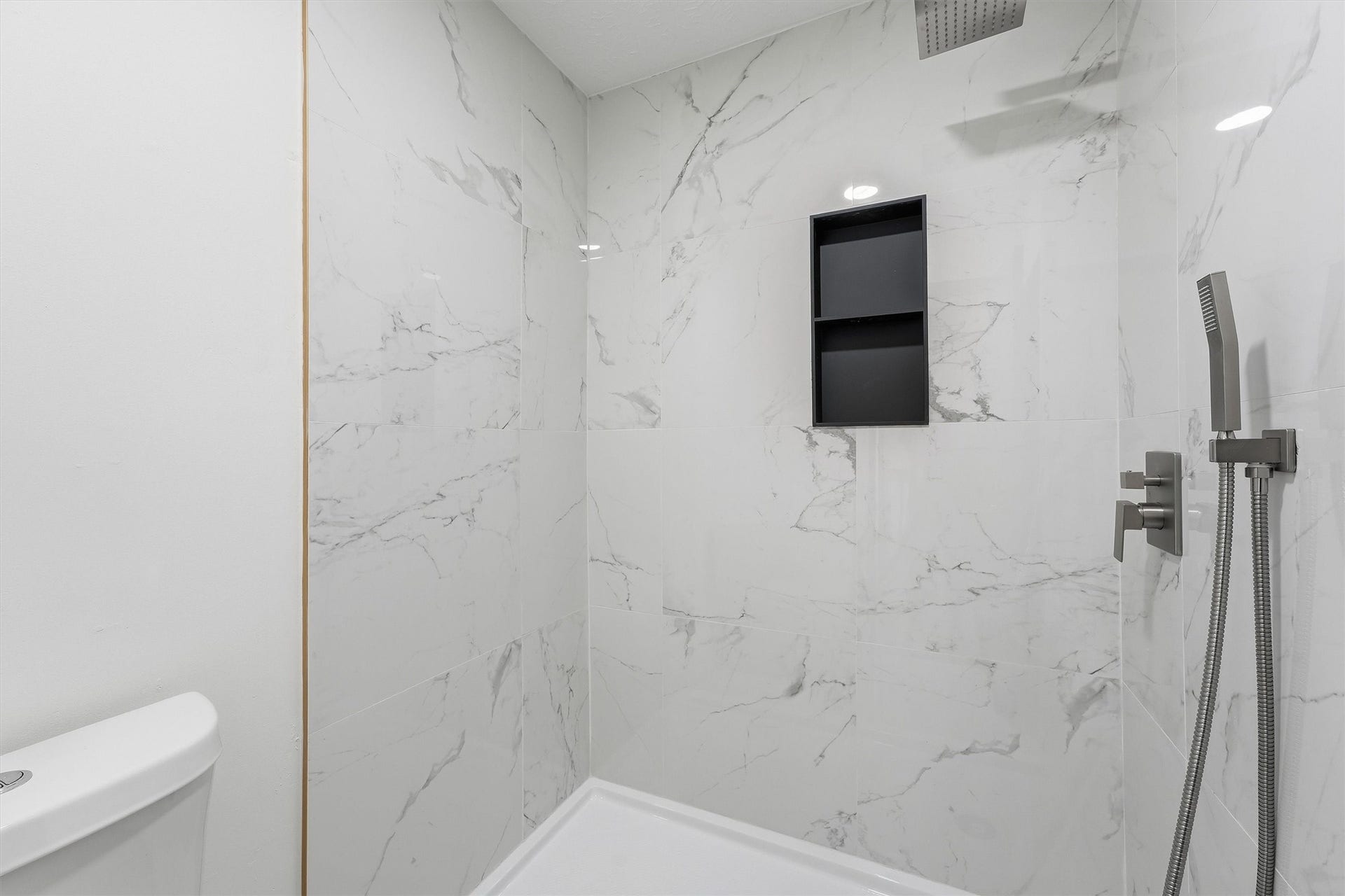 12719 Hollandale Drive, Houston, TX 77082 12719 Hollandale Drive, Houston, TX 77082