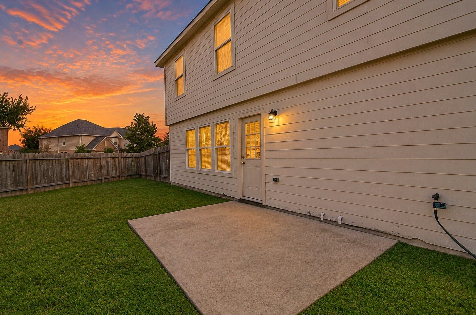 5031 Grove Square Court, Katy, TX 77449 Concrete backyard patio offers a convenient space for outdoor seating, grilling or relaxing in the evenings.
