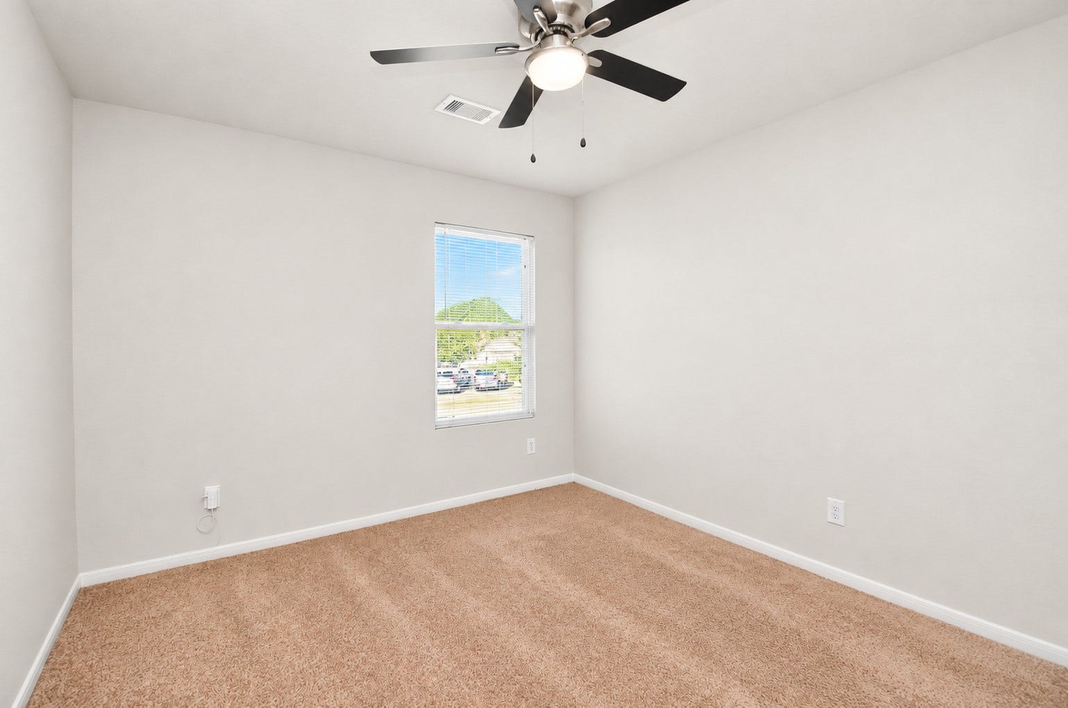 5031 Grove Square Court, Katy, TX 77449 Additional view of the fourth bedroom showcasing the flexible floor space, ideal for a bedroom, home office or guest room.
