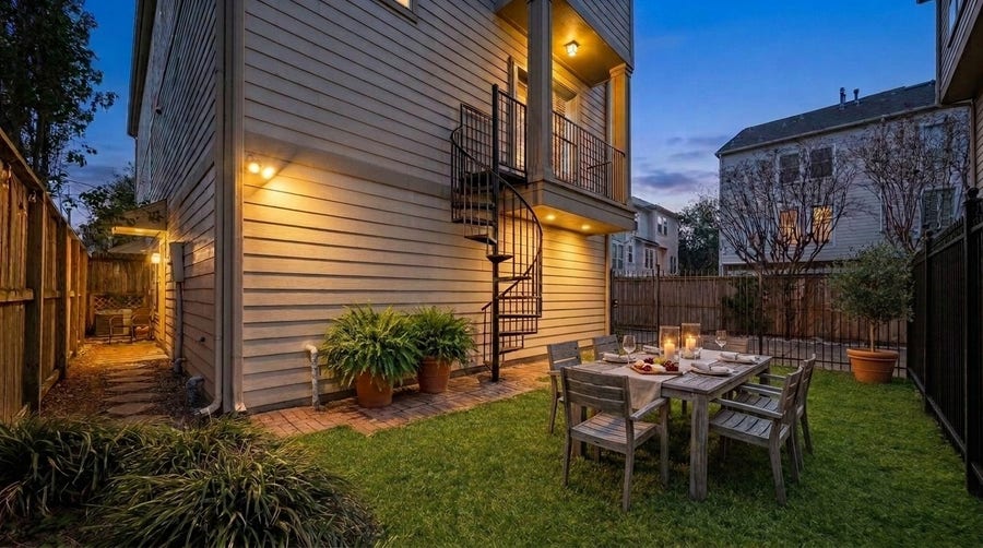 Property photo for 1507 Anita Street, Houston, TX
