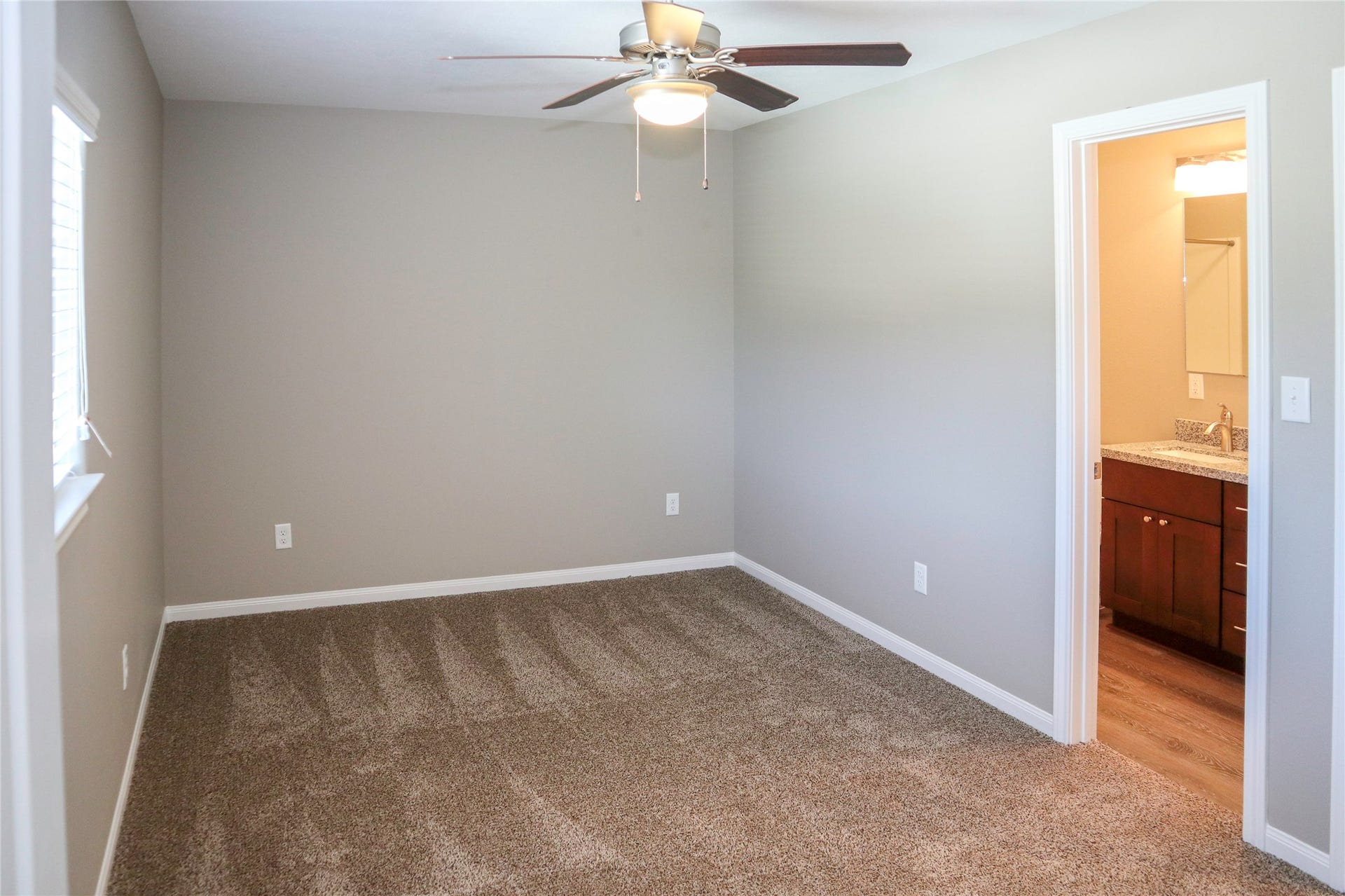 118 Artesian Way, New Caney, TX 77357 118 Artesian Way, New Caney, TX 77357