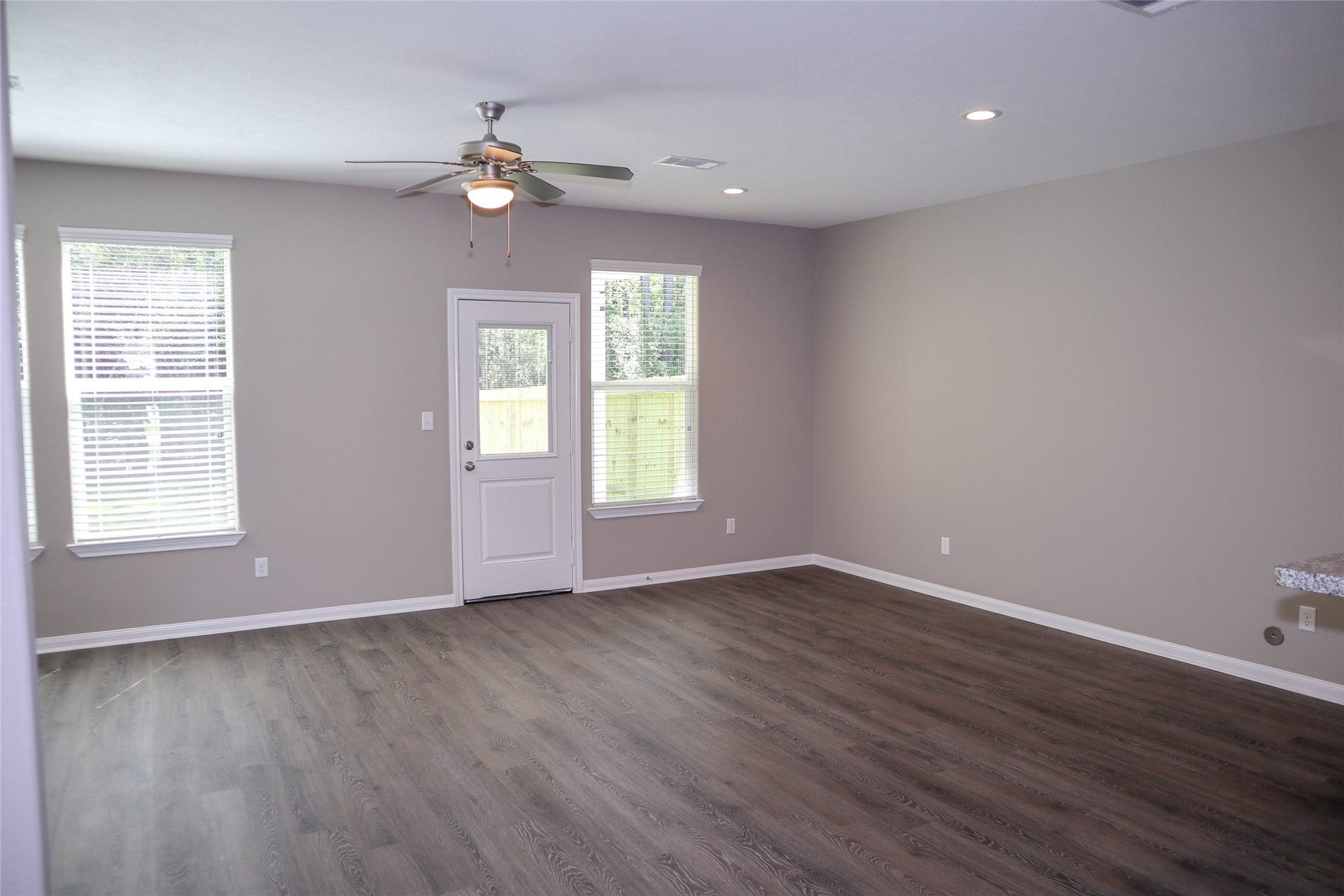 118 Artesian Way, New Caney, TX 77357 118 Artesian Way, New Caney, TX 77357