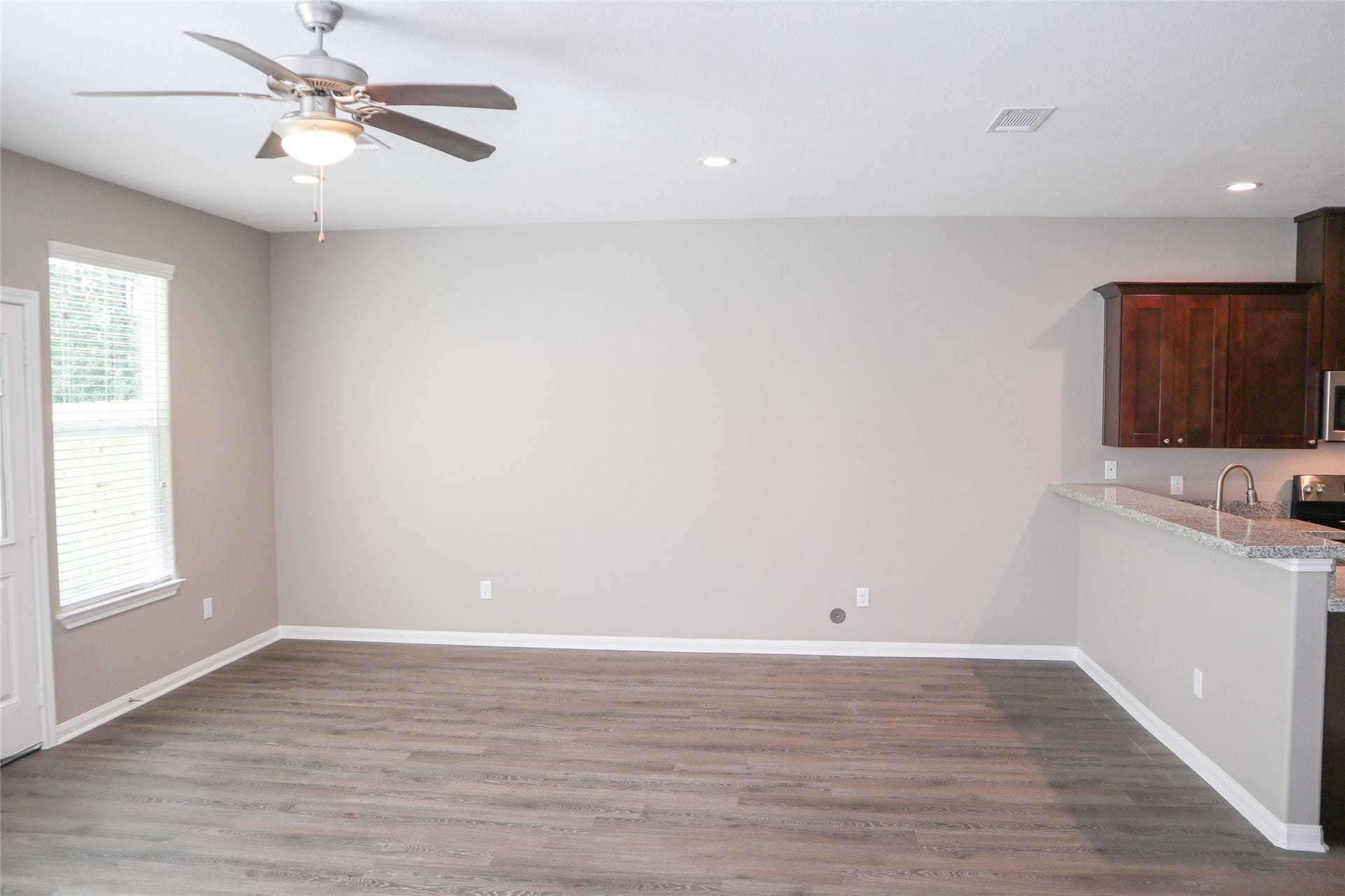 118 Artesian Way, New Caney, TX 77357 118 Artesian Way, New Caney, TX 77357