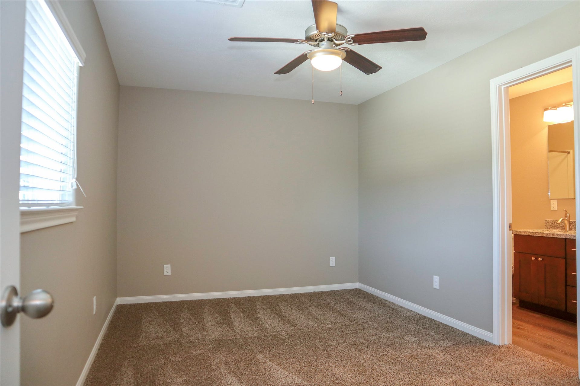 118 Artesian Way, New Caney, TX 77357 118 Artesian Way, New Caney, TX 77357
