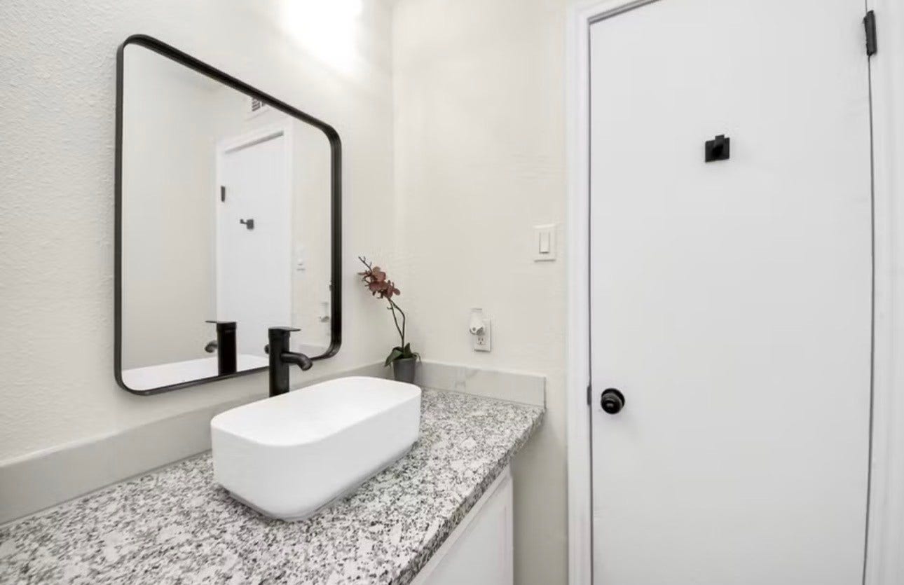 2110 Melbourne Street, #12, Houston, TX 77026