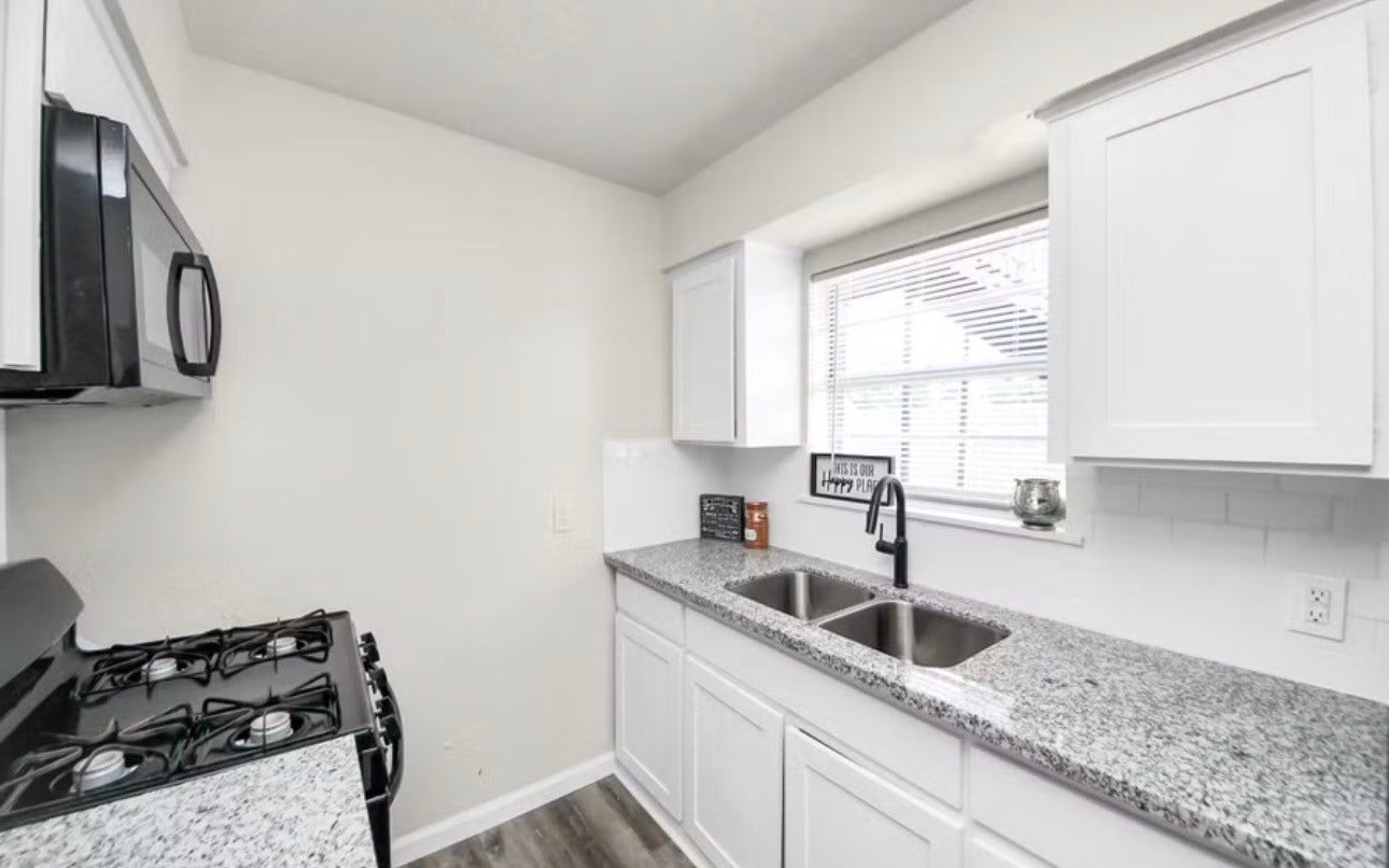 2110 Melbourne Street, #12, Houston, TX 77026