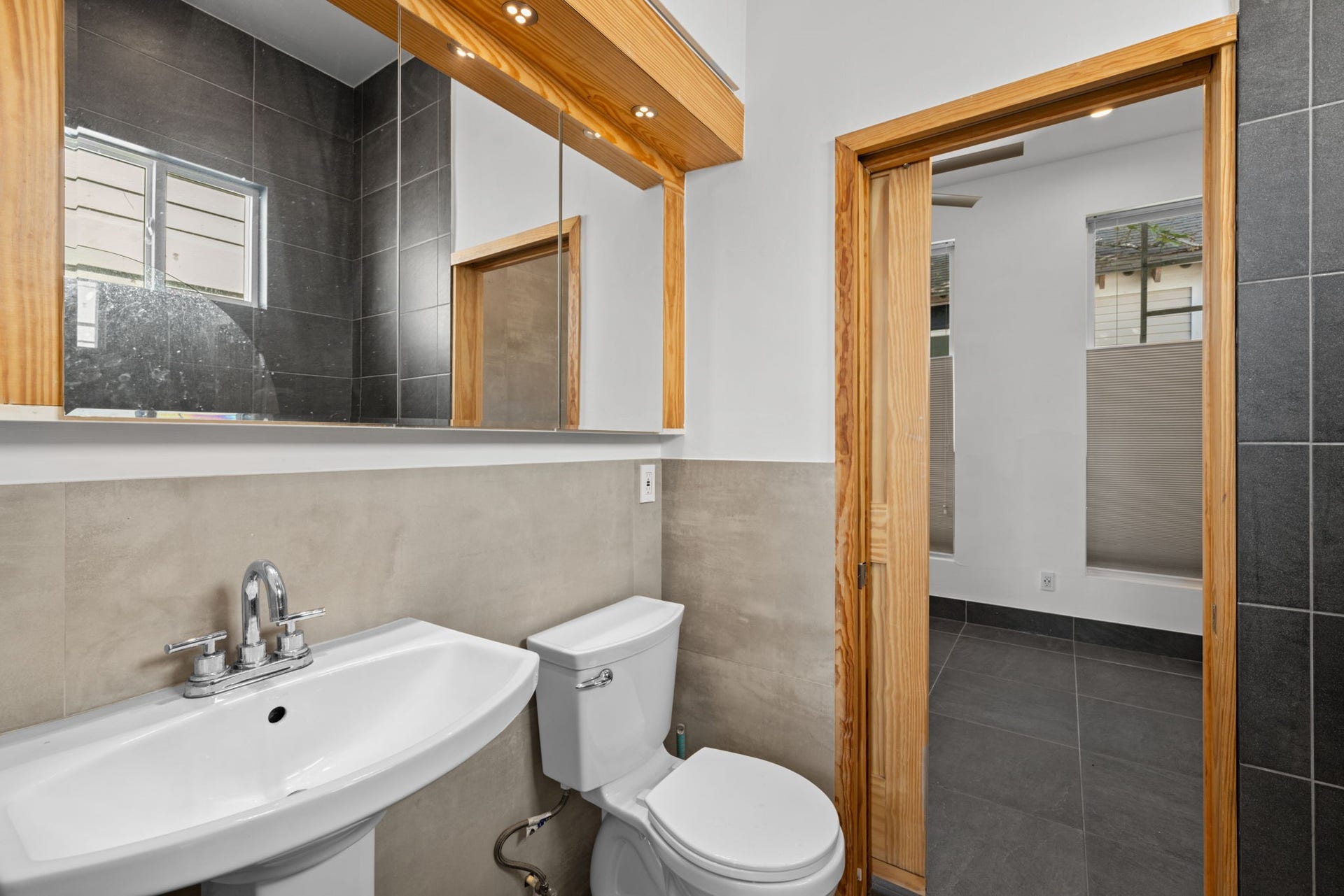 815 E 23rd Street, Houston, TX 77009 815 E 23rd Street, Houston, TX 77009