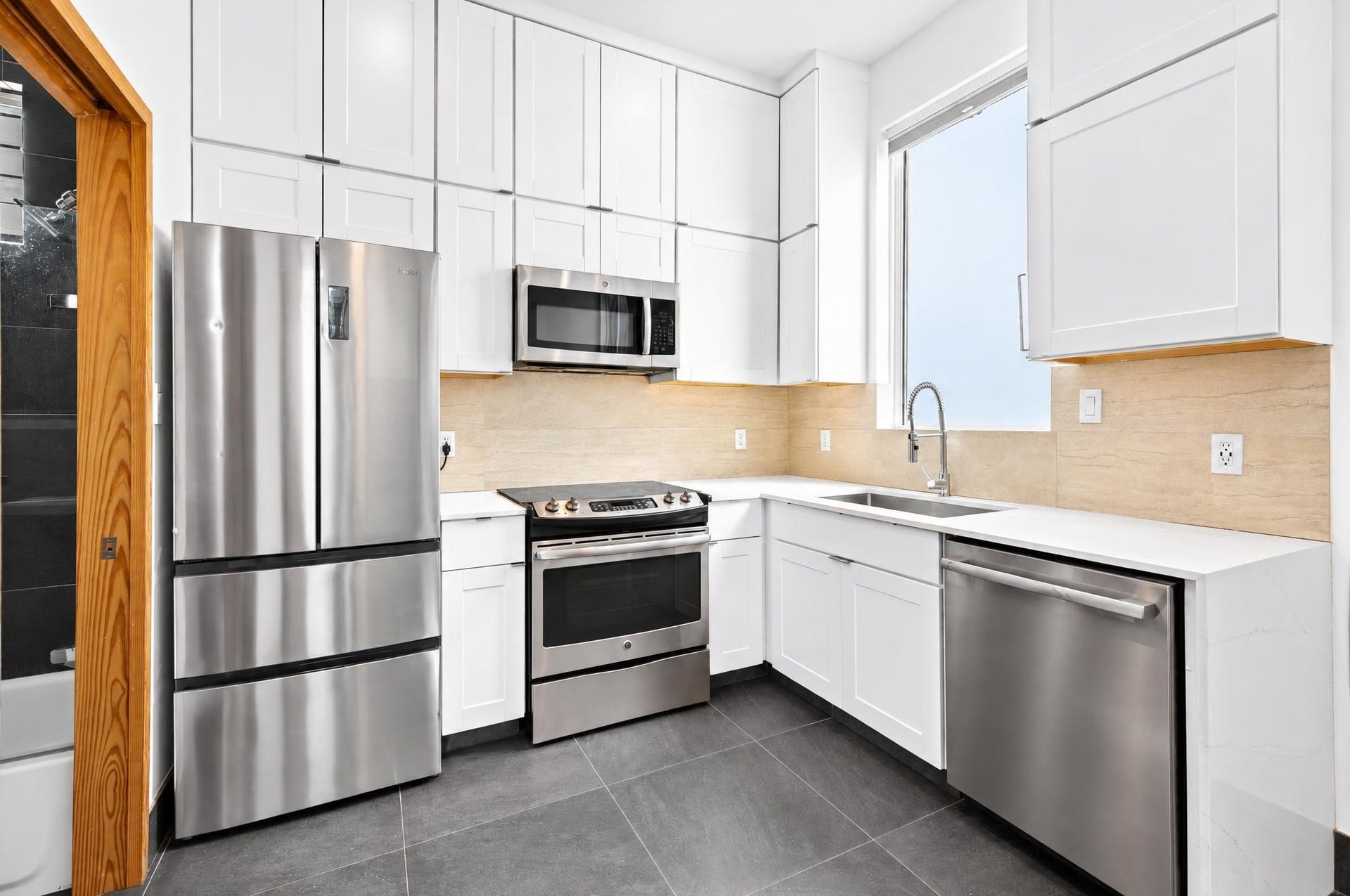 815 E 23rd Street, Houston, TX 77009 815 E 23rd Street, Houston, TX 77009