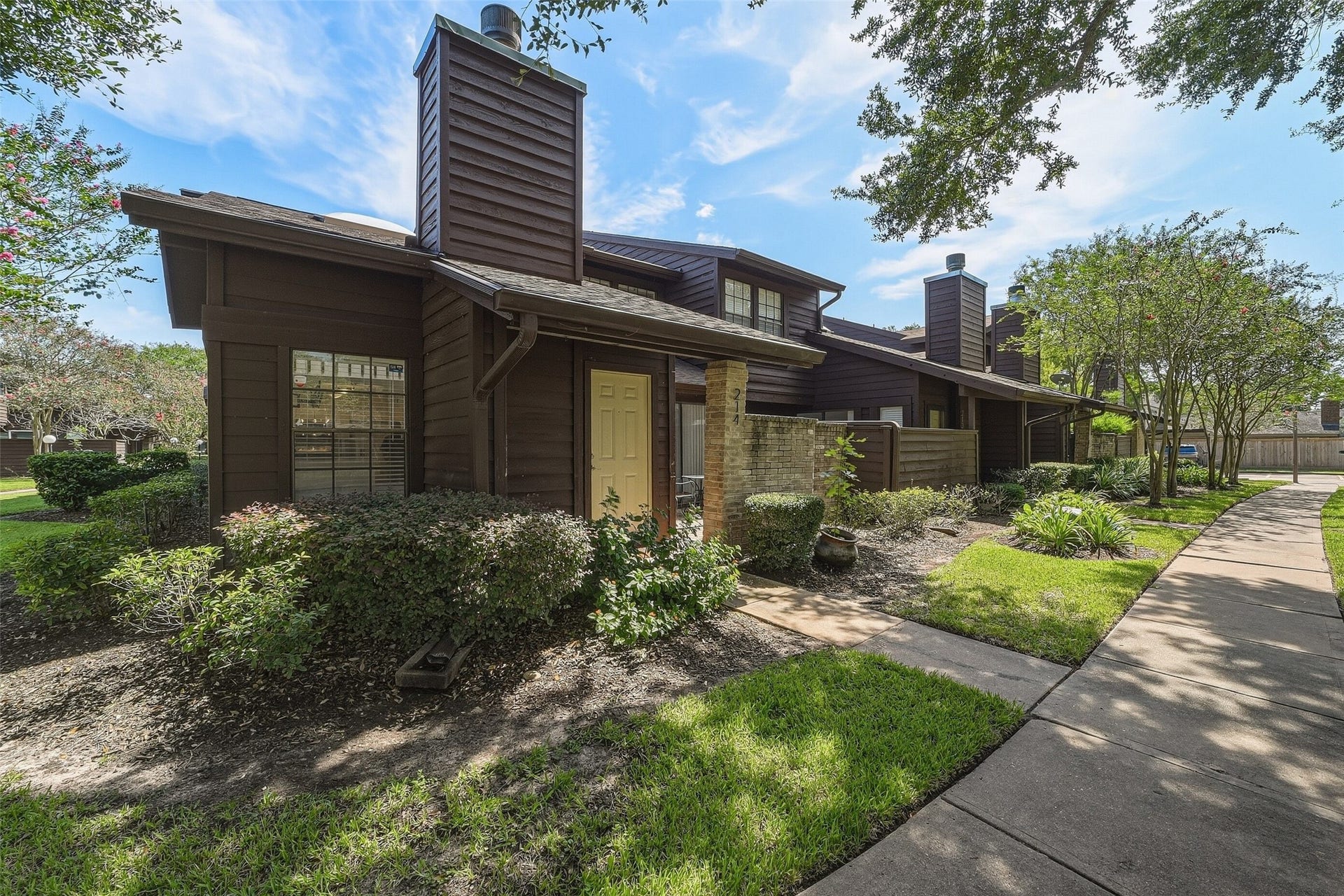 2611 Grants Lake Boulevard, #214, Sugar Land, TX 77479 Location is peaceful with shaded trees