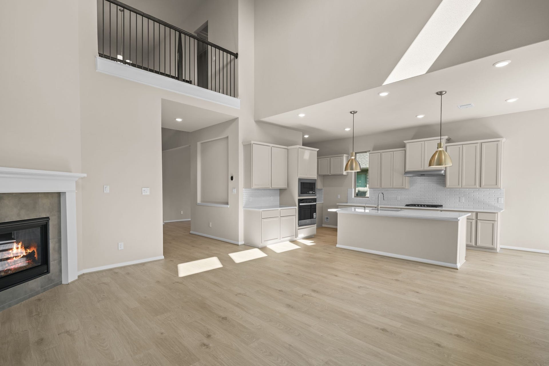 2322 Gleaming Pear Drive, Manvel, TX 77578