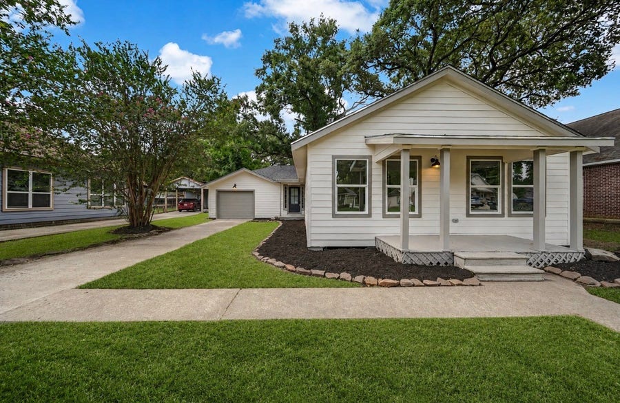 Property photo for 717 Clayton Street, Tomball, TX