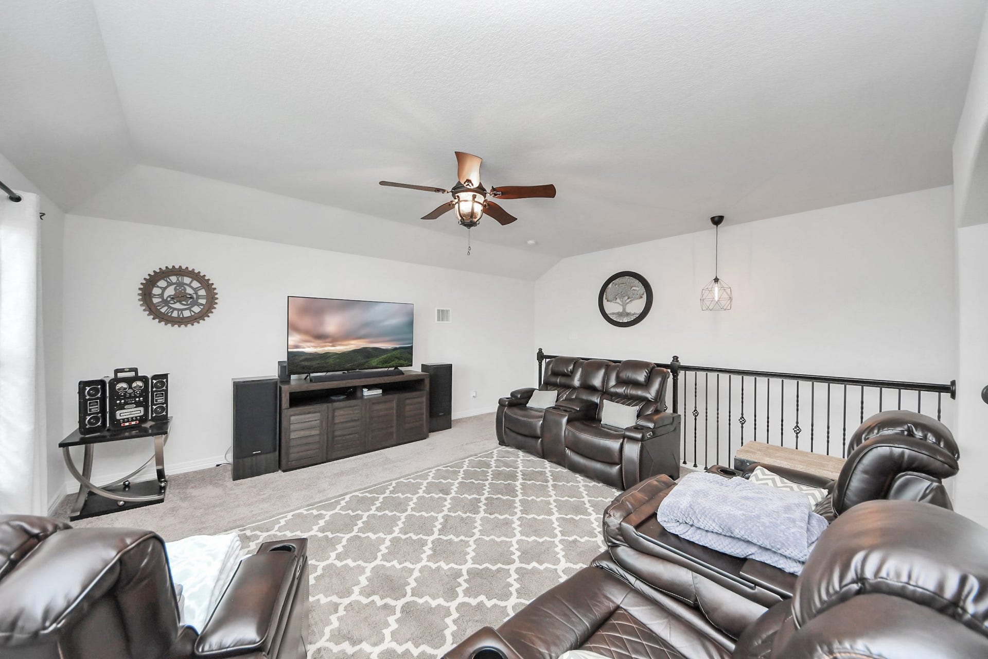 13715 Madera Bend Lane, Rosharon, TX 77583 13715 Madera Bend Lane, Rosharon, TX 77583