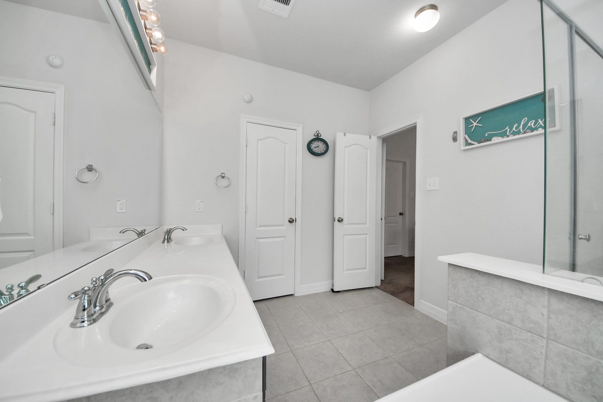 13715 Madera Bend Lane, Rosharon, TX 77583 13715 Madera Bend Lane, Rosharon, TX 77583