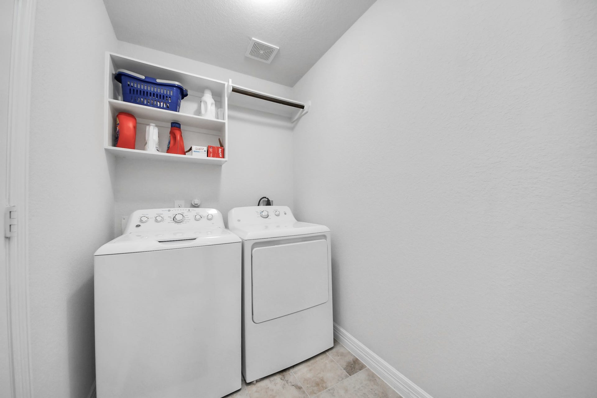 13715 Madera Bend Lane, Rosharon, TX 77583 13715 Madera Bend Lane, Rosharon, TX 77583