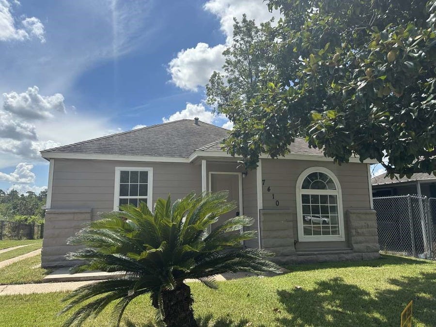 Property photo for 7410 Dallas Street, Houston, TX
