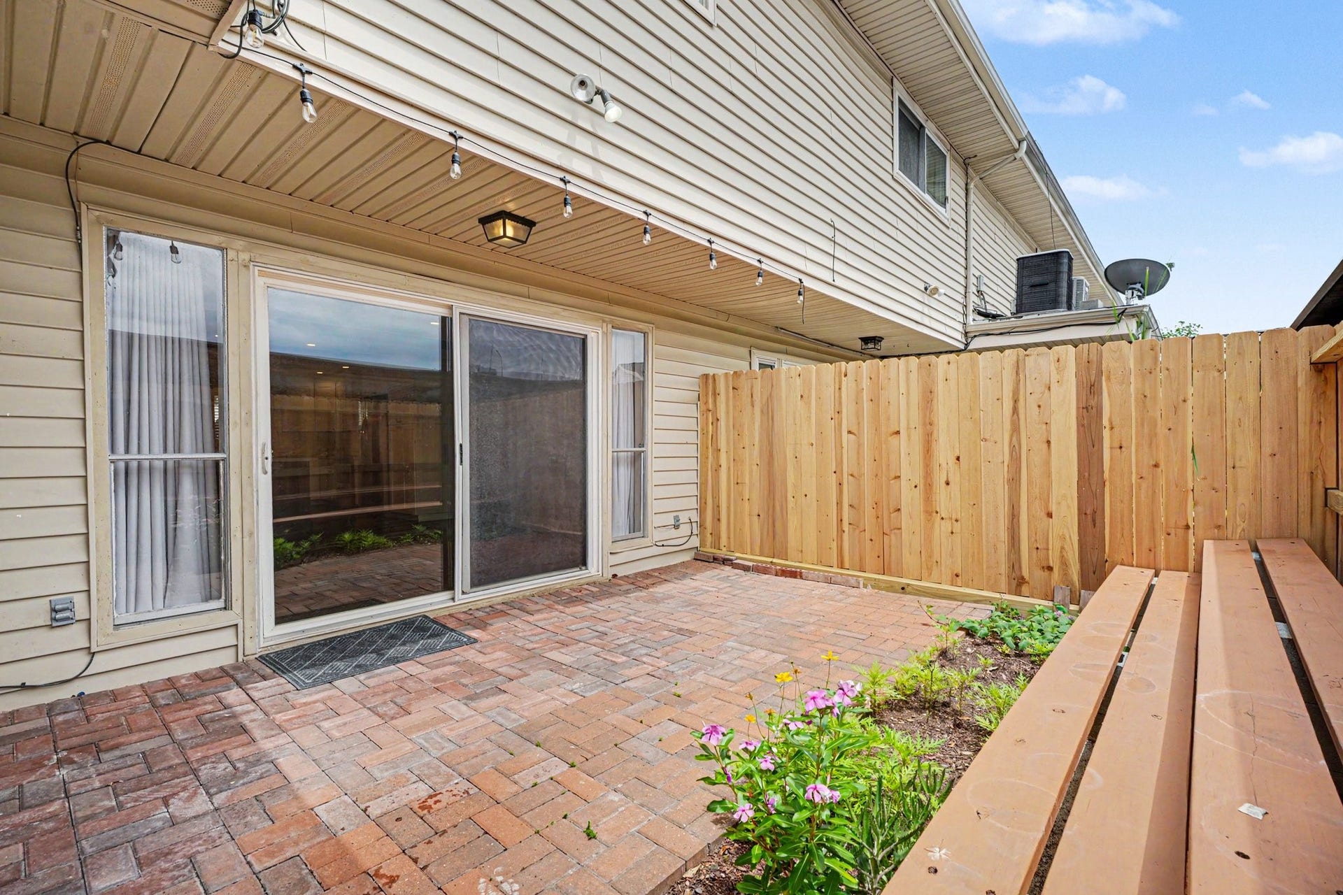 18206 Heritage Lane, #8206, Nassau Bay, TX 77058 Back patio