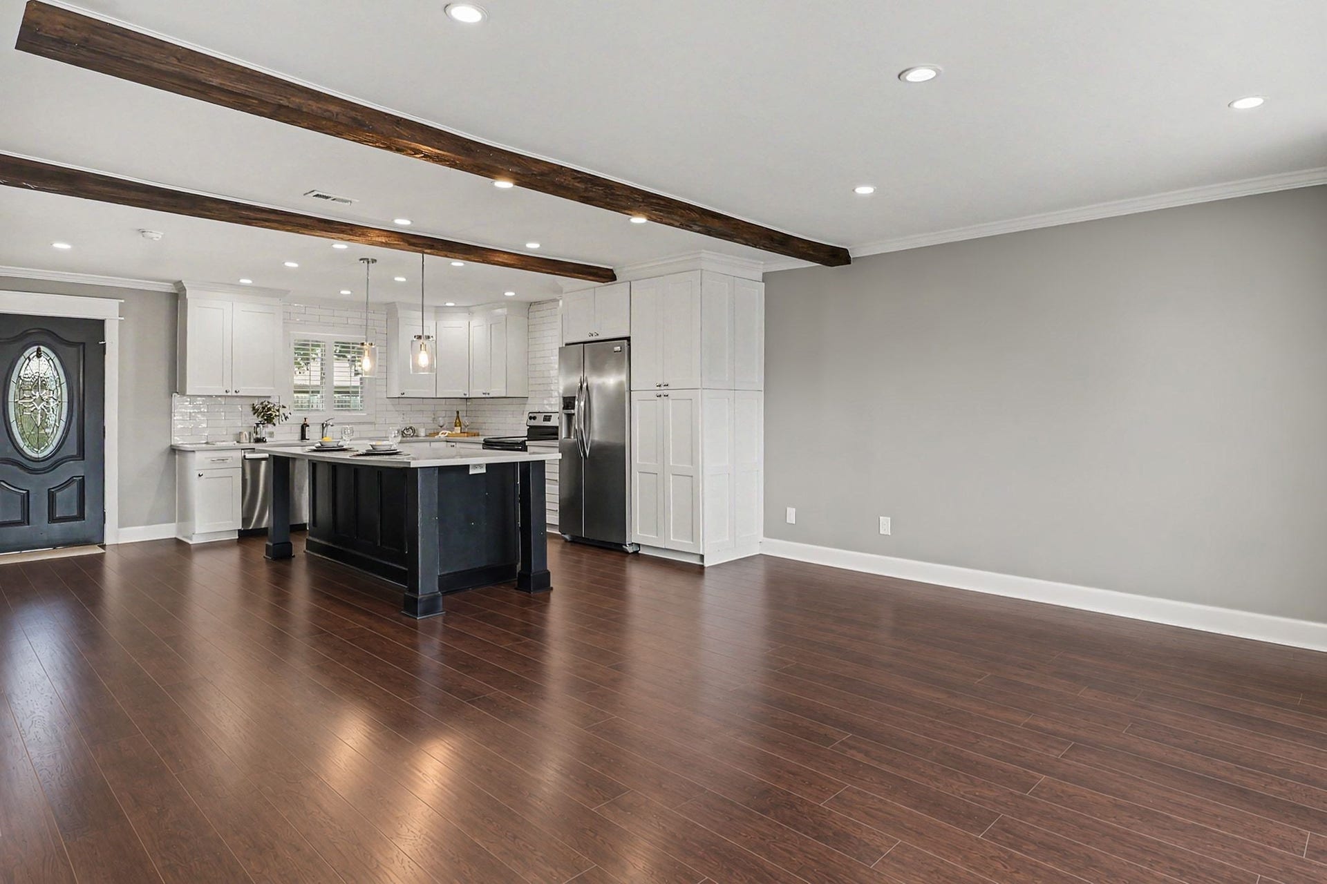 18206 Heritage Lane, #8206, Nassau Bay, TX 77058 Kitchen is open to living room.