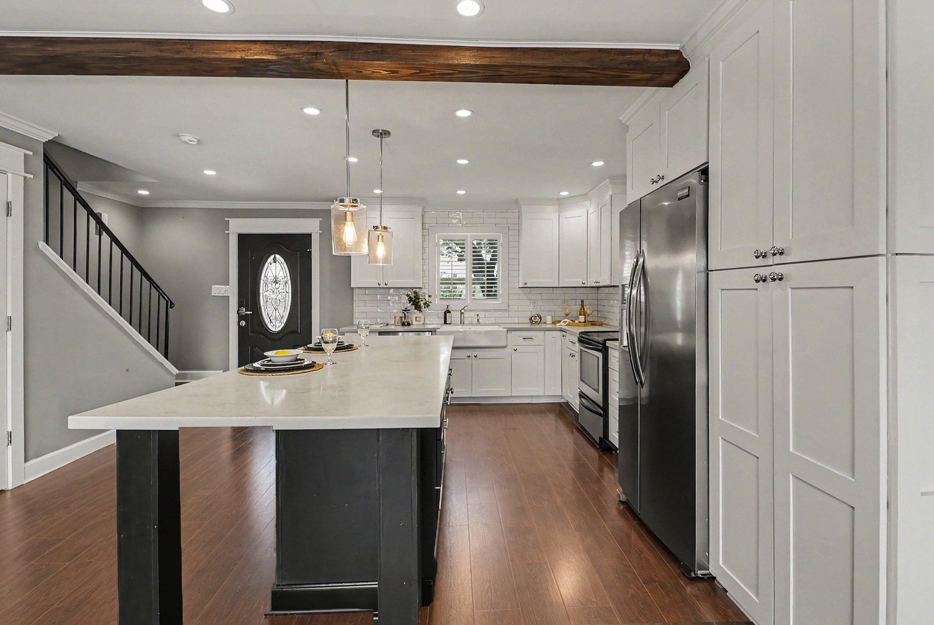 18206 Heritage Lane, #8206, Nassau Bay, TX 77058 Kitchen has plenty of counter space.