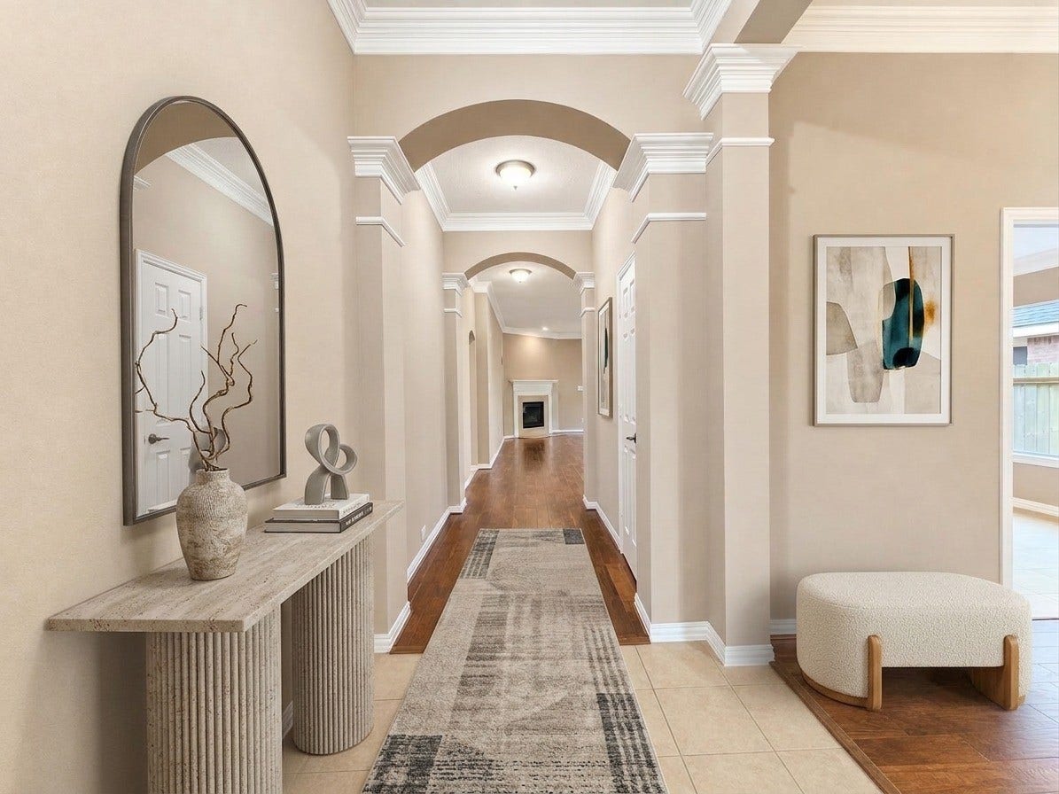 Entryway - Virtually Staged