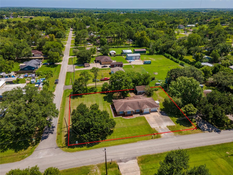 Property photo for 11703 32nd Street, Santa Fe, TX