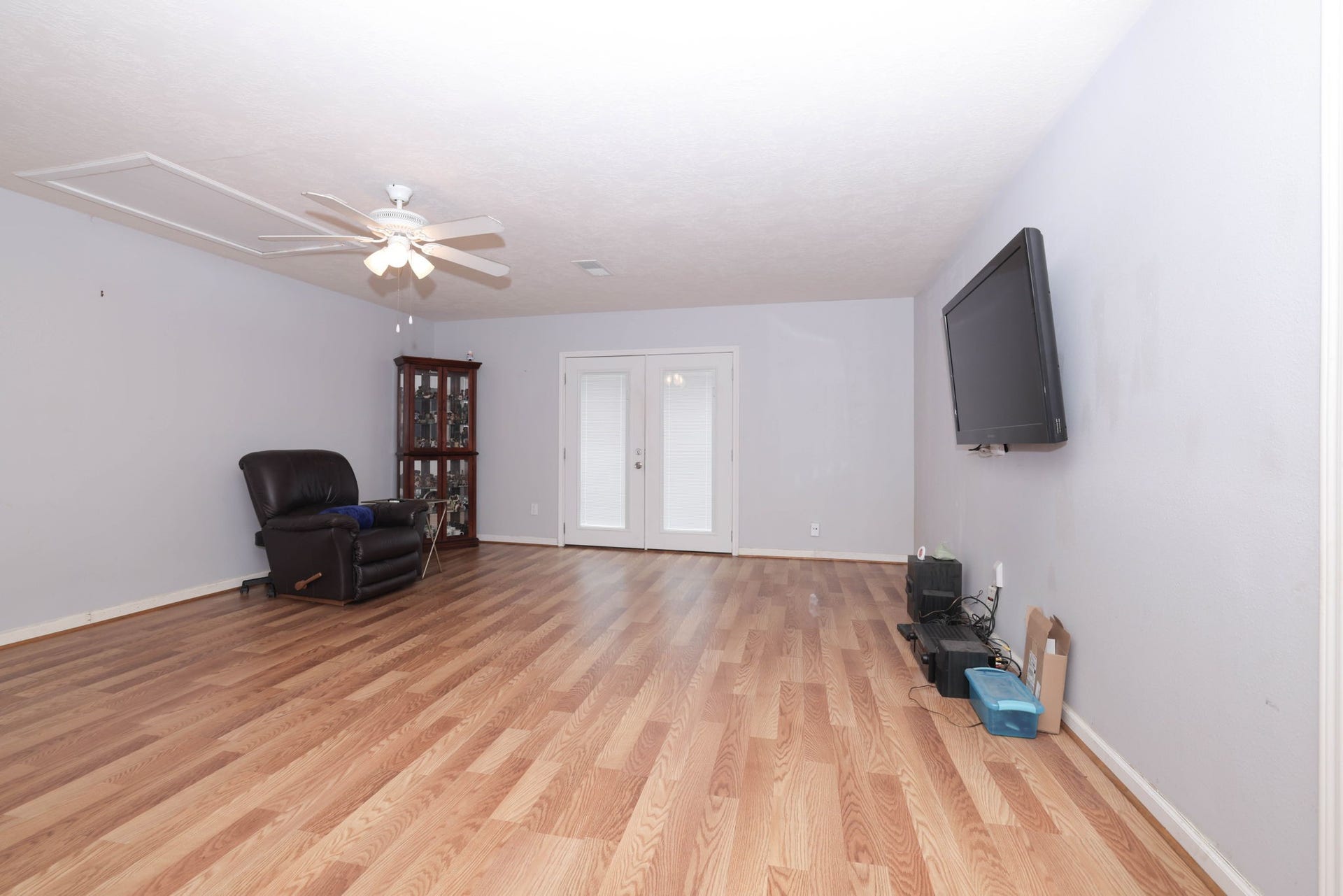 10403 Twin Oak Drive, Conroe, TX 77385 Huge Game Room