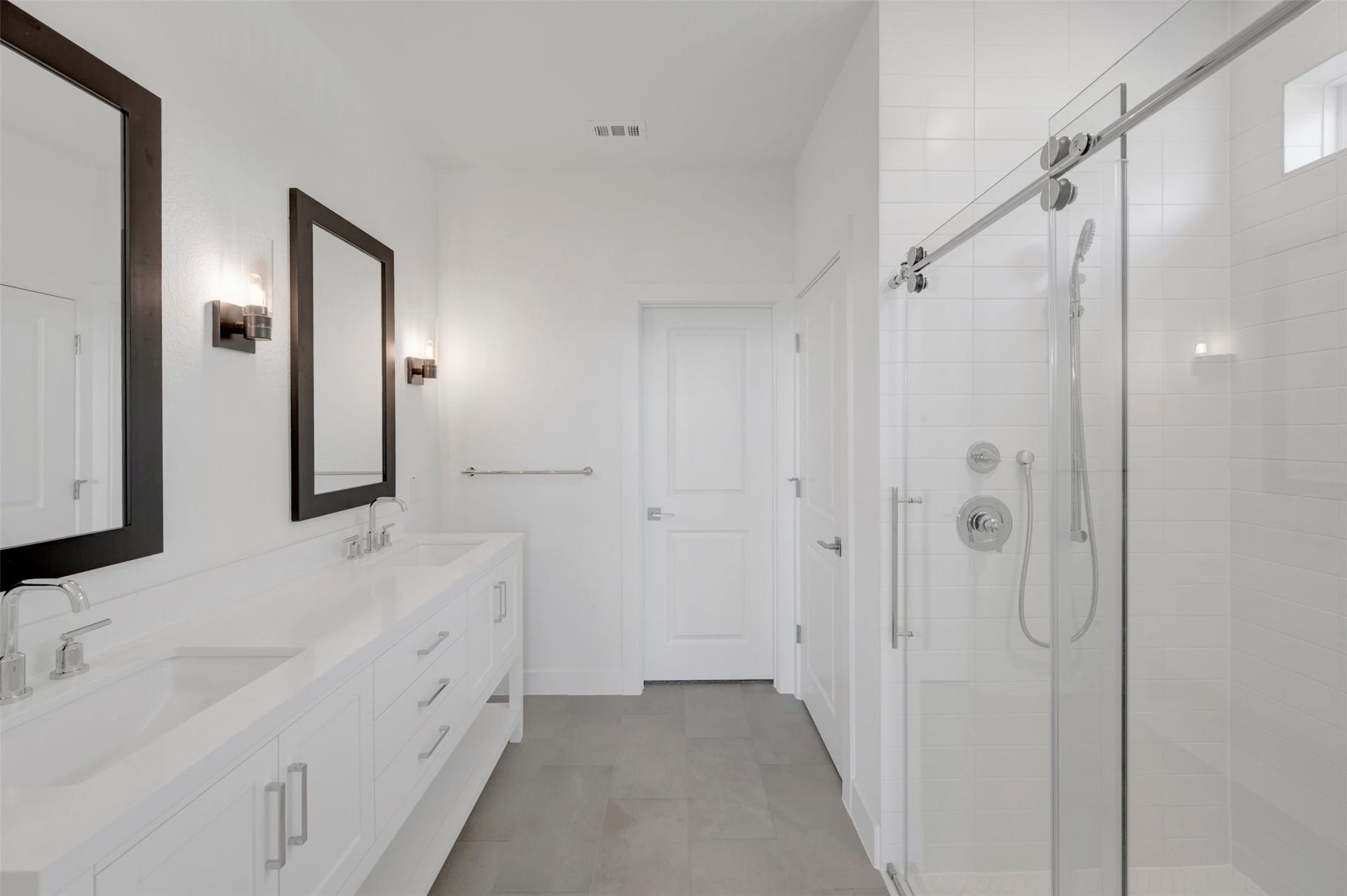 23647 Gulf Prairie Drive, Katy, TX 77493 Relaxing primary bath