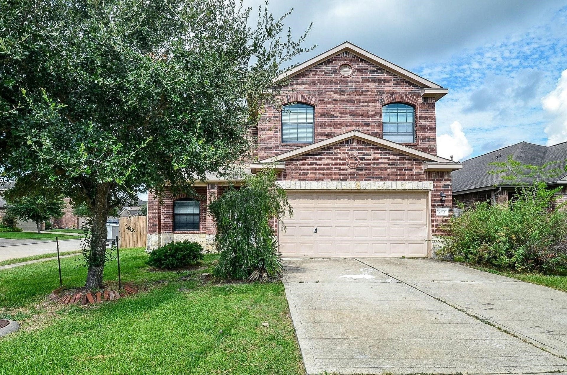5703 Round Robin Drive, Katy, TX 77449