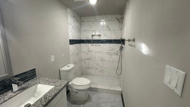 8433 Lenore Street, Houston, TX 77017 8433 Lenore Street, Houston, TX 77017
