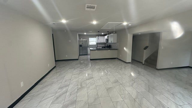 8433 Lenore Street, Houston, TX 77017 8433 Lenore Street, Houston, TX 77017