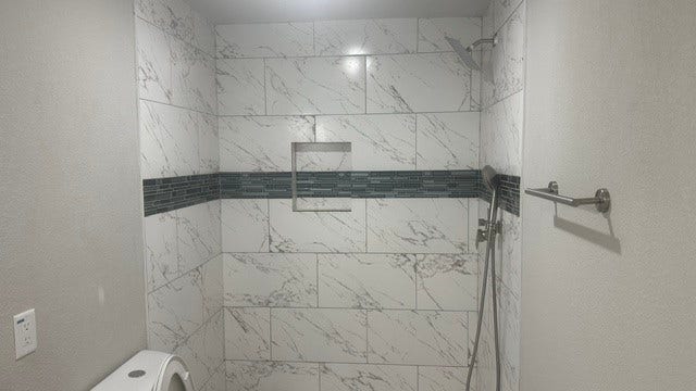 8433 Lenore Street, Houston, TX 77017 8433 Lenore Street, Houston, TX 77017