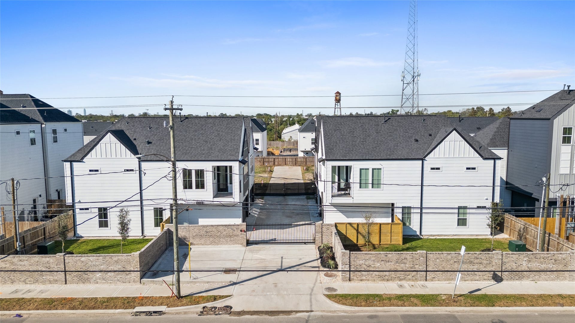 3105 Jensen Dr, #C, Houston, TX 77026 3105 Jensen Dr, #C, Houston, TX 77026