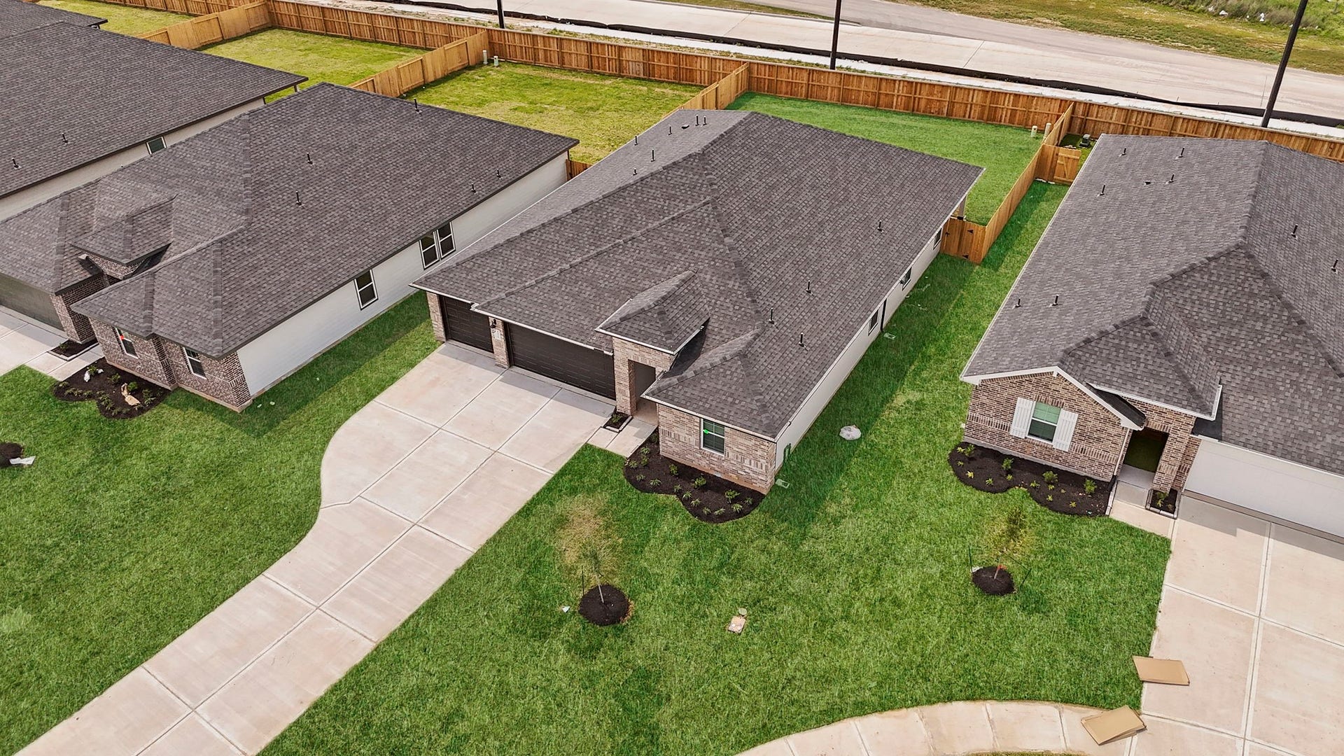 14235 Golden Wheat Lane, Needville, TX 77461 *Images and 3D tour are for illustration only and may vary from home as built