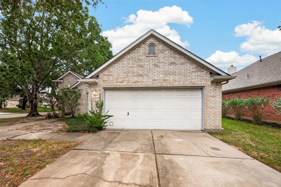 Property photo for 5811 Prade Ranch Lane, Richmond, TX