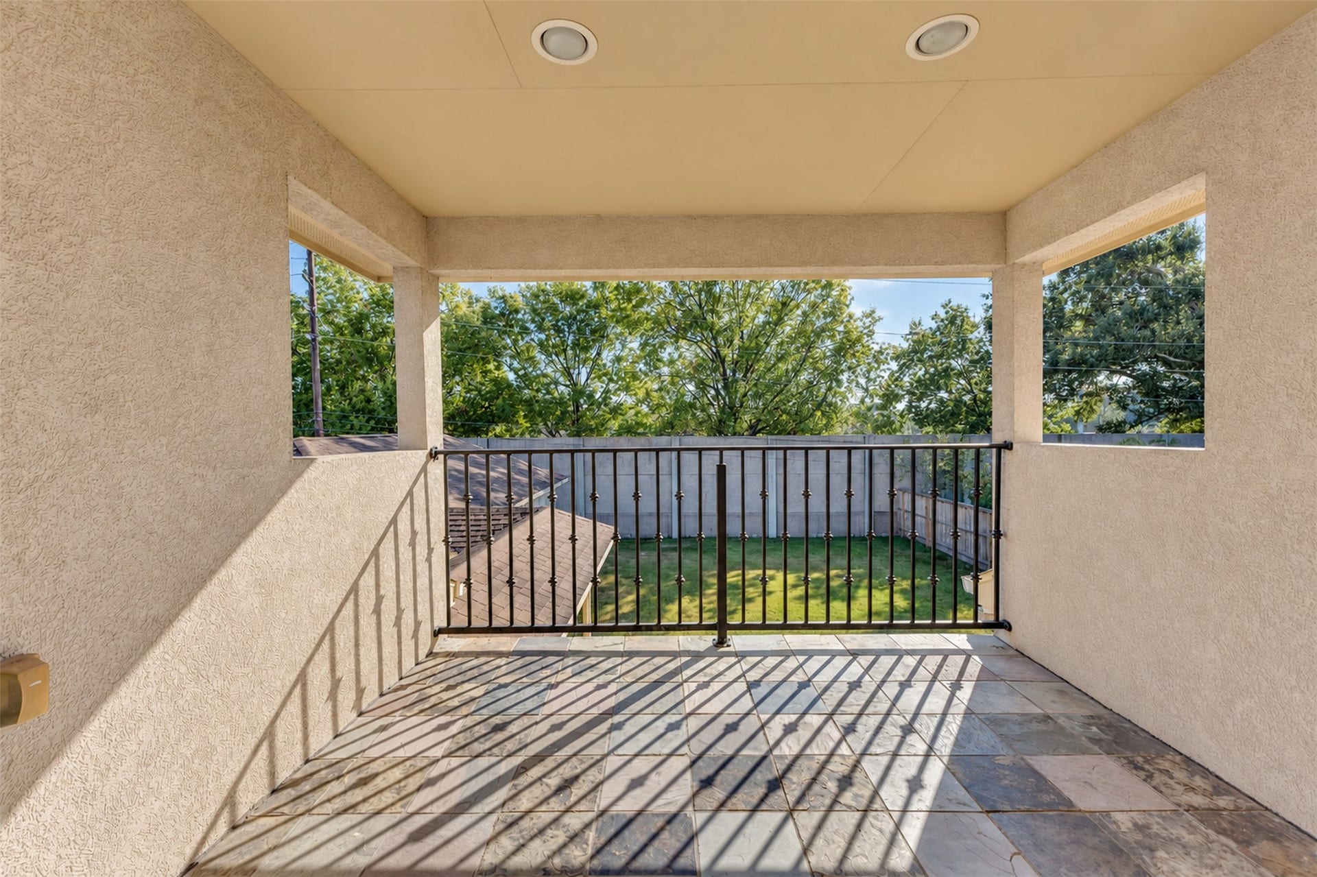 8606 Argentina Street, Houston, TX 77040 Balconies: Two distinctive balconies add architectural charm and inviting outdoor spaces.