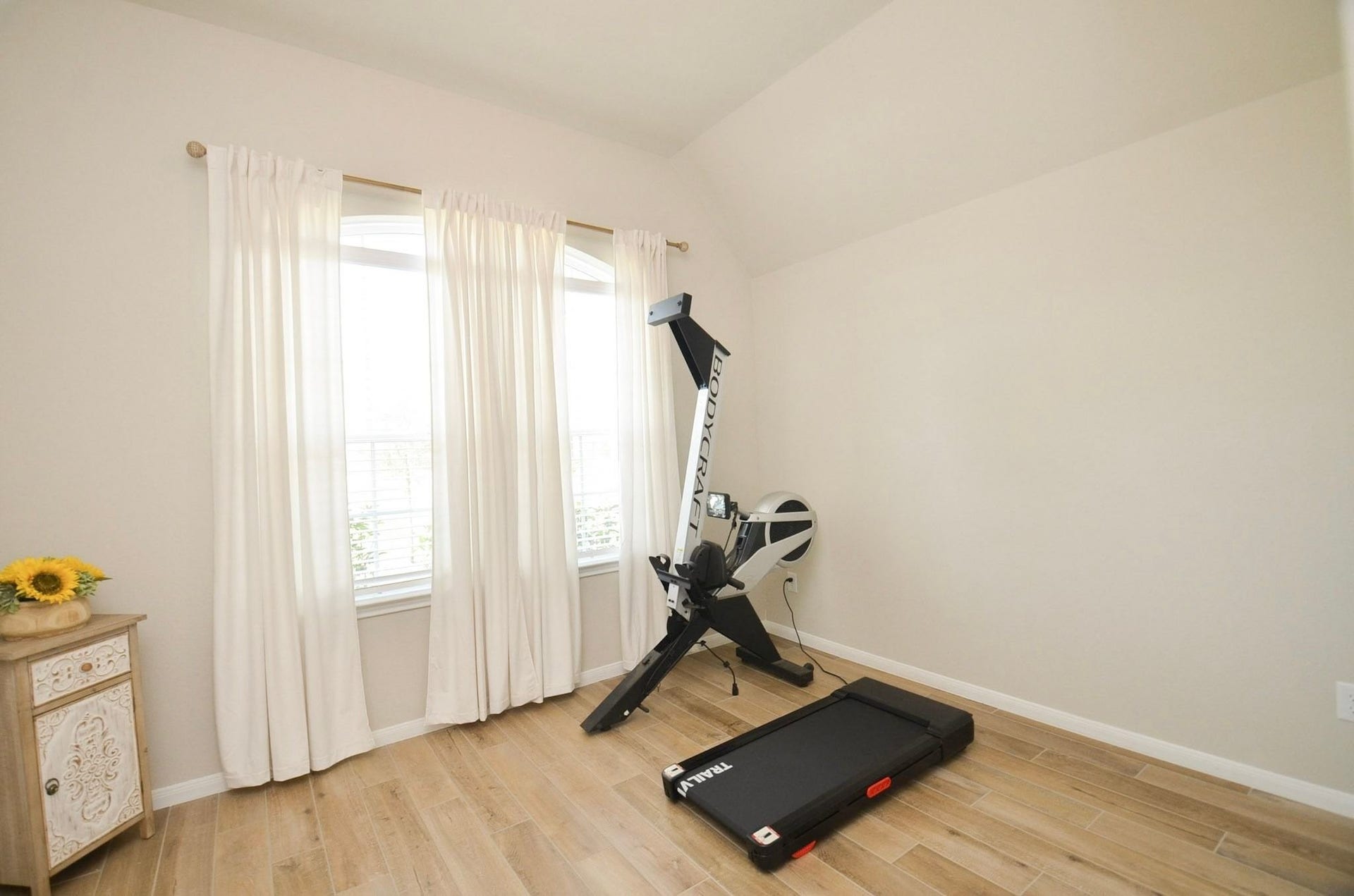 6803 Nichols Landing, Needville, TX 77461 Bedroom 4 of 4 currently being used as a workout space