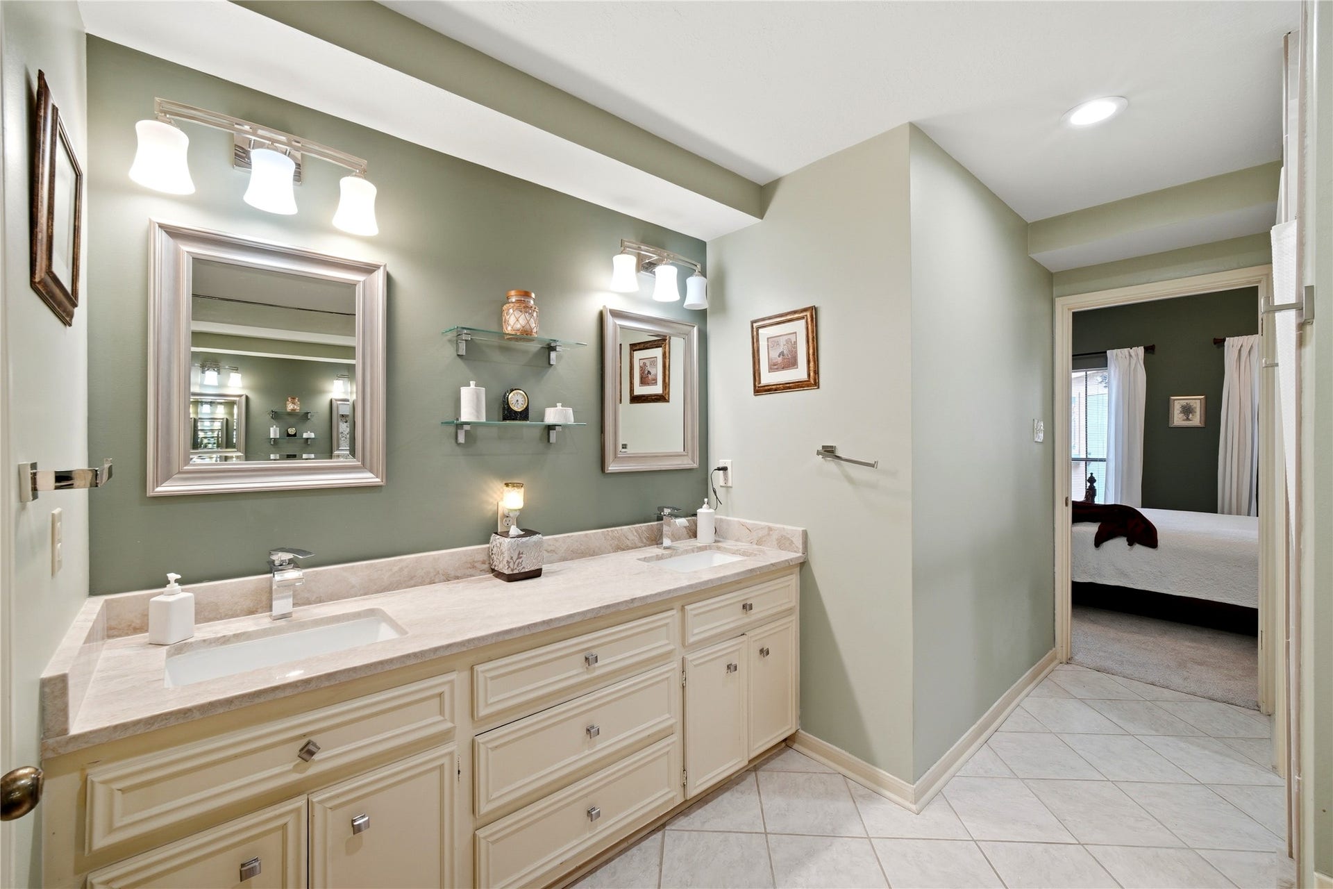 14053 Cashel Forest Drive, Houston, TX 77069