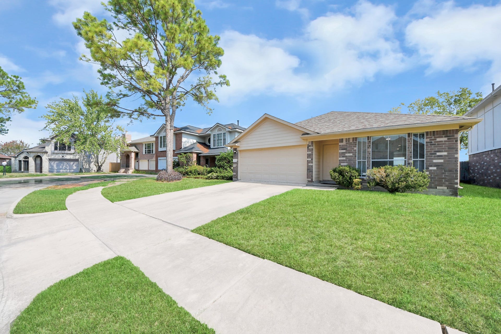 1928 Woodland Hills Drive, Missouri City, TX 77489 1928 Woodland Hills Drive, Missouri City, TX 77489