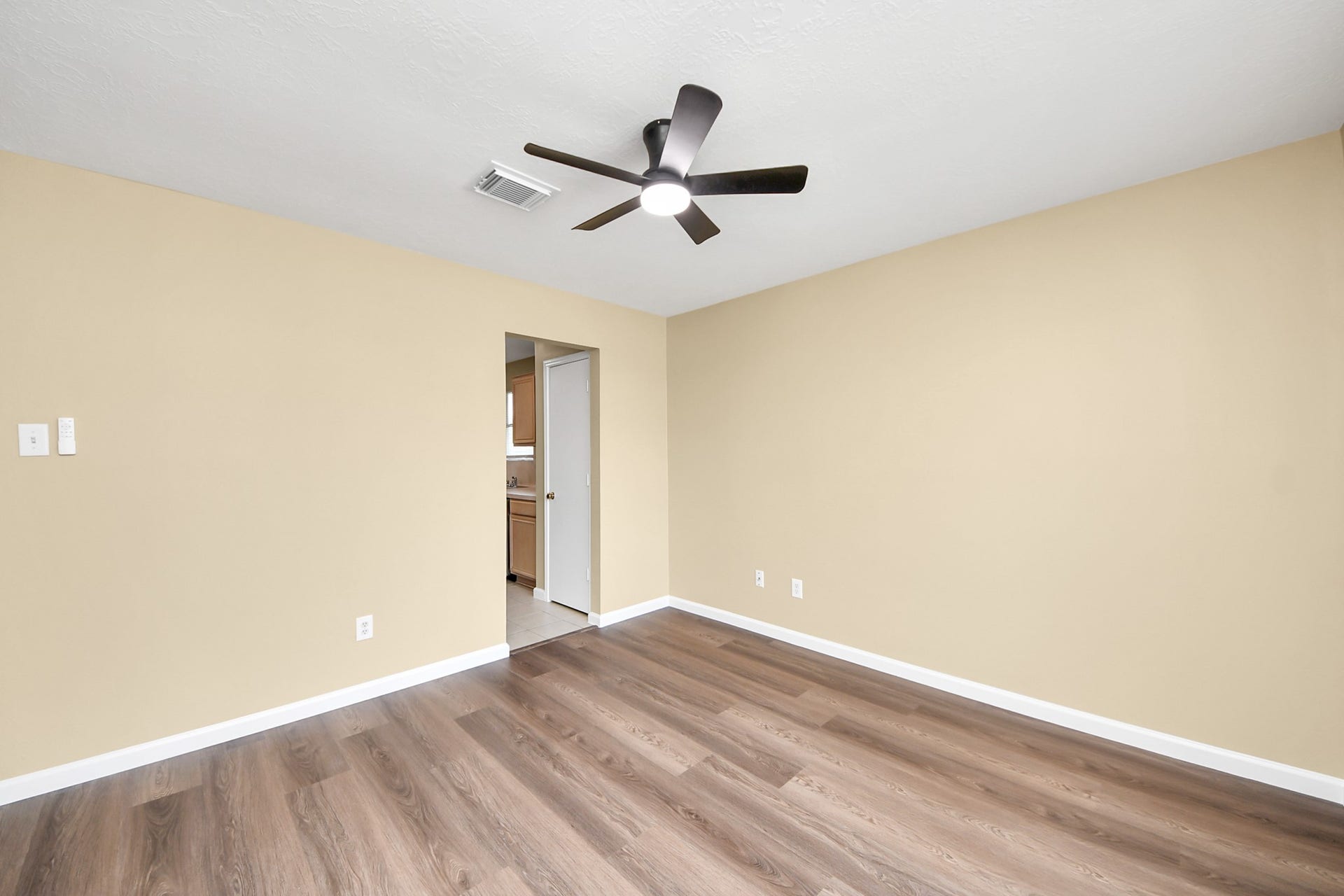 1928 Woodland Hills Drive, Missouri City, TX 77489 1928 Woodland Hills Drive, Missouri City, TX 77489