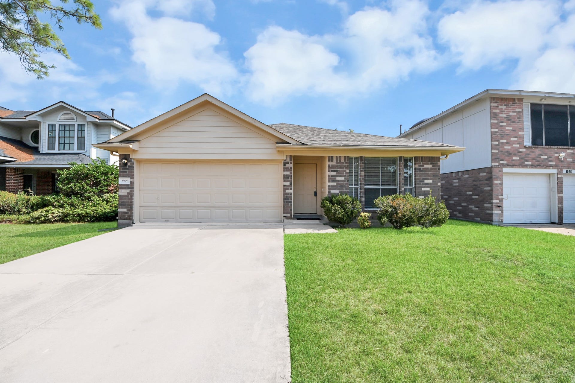 1928 Woodland Hills Drive, Missouri City, TX 77489 1928 Woodland Hills Drive, Missouri City, TX 77489