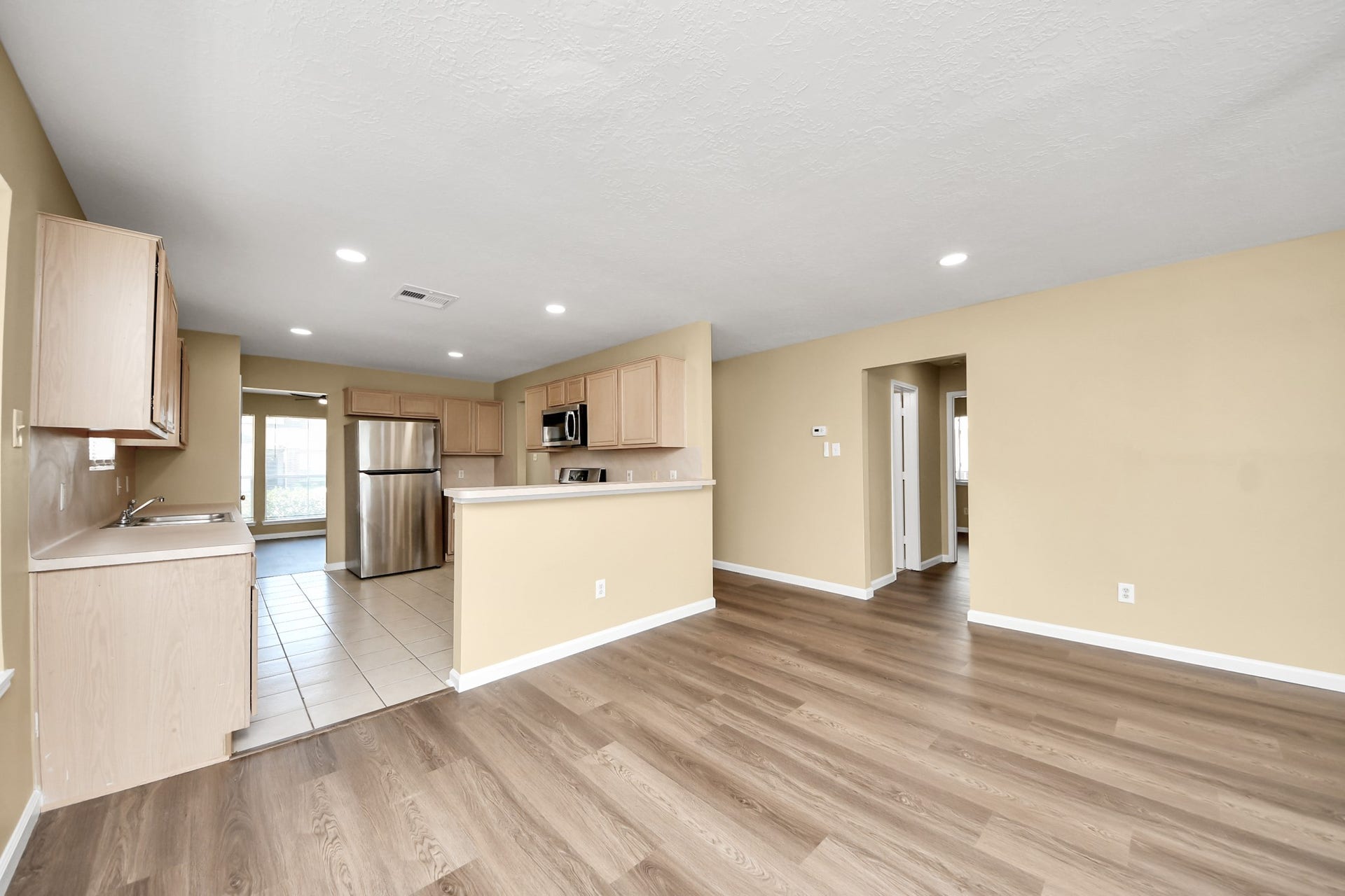 1928 Woodland Hills Drive, Missouri City, TX 77489 1928 Woodland Hills Drive, Missouri City, TX 77489