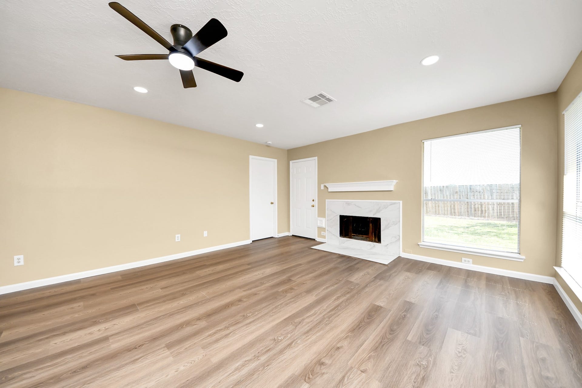 1928 Woodland Hills Drive, Missouri City, TX 77489 1928 Woodland Hills Drive, Missouri City, TX 77489