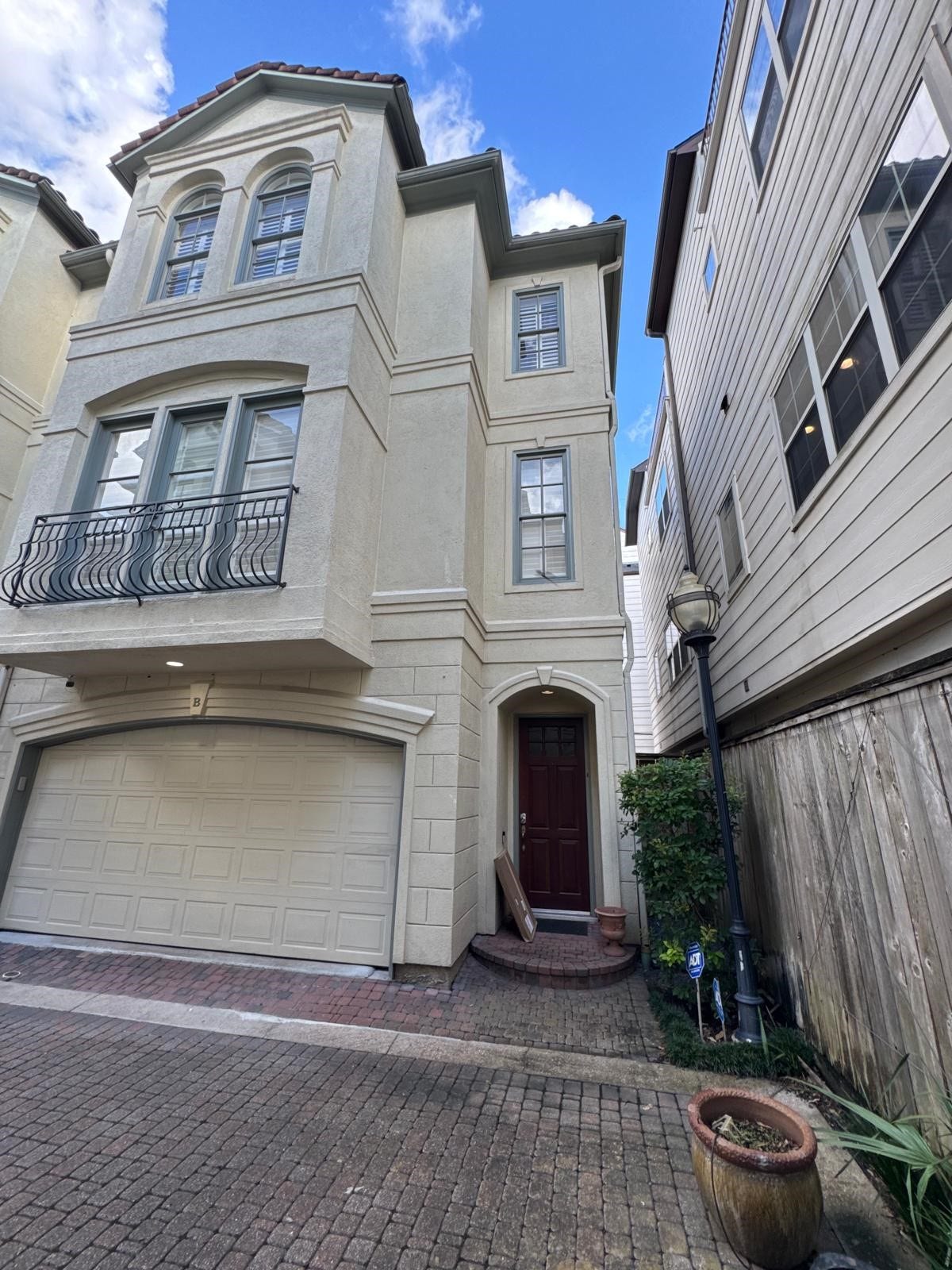 1523 Haddon Street, #B, Houston, TX 77006 1523 Haddon Street, #B, Houston, TX 77006