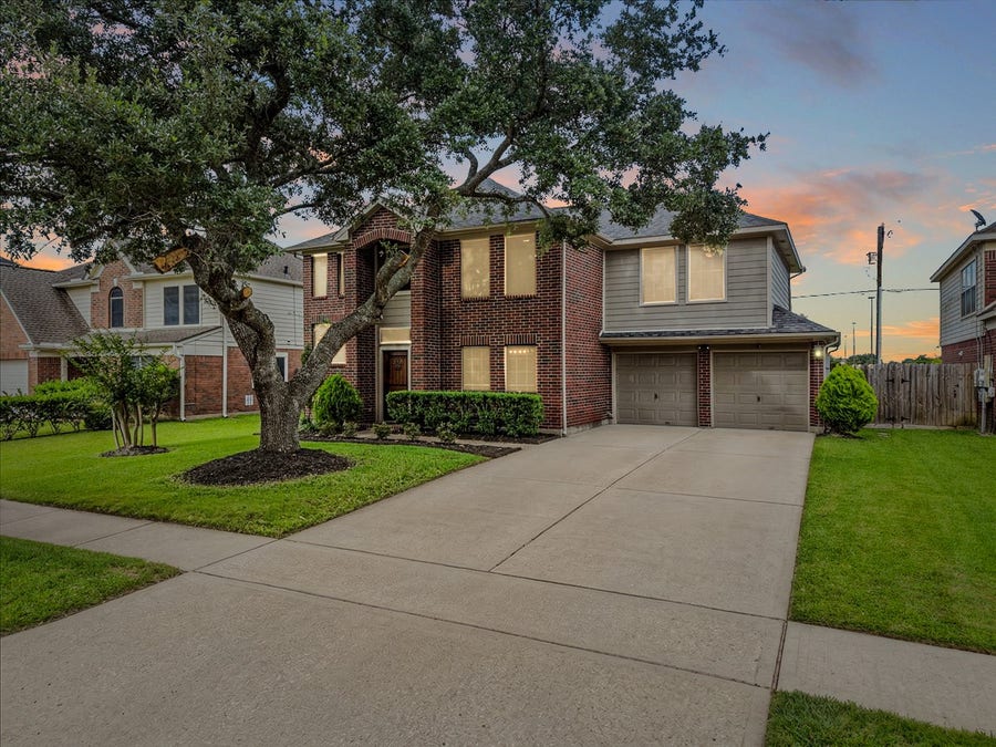 Property photo for 1812 Dublin Drive, League City, TX