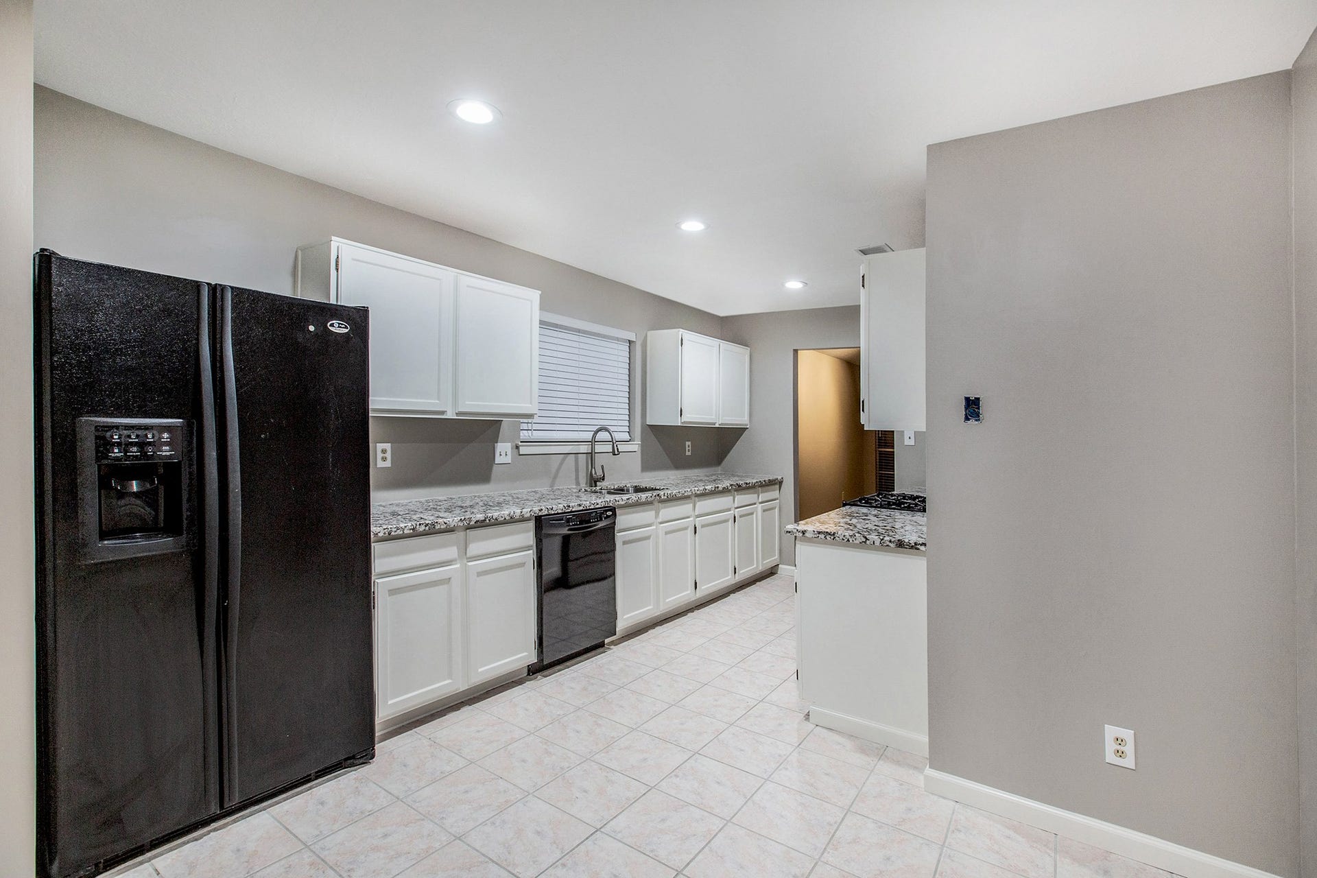 17002 Sky Blue Place, Houston, TX 77095 Lots of counter and storage space in this beautiful kitchen.