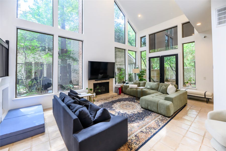 Property photo for 110 Sugarberry Circle, Houston, TX
