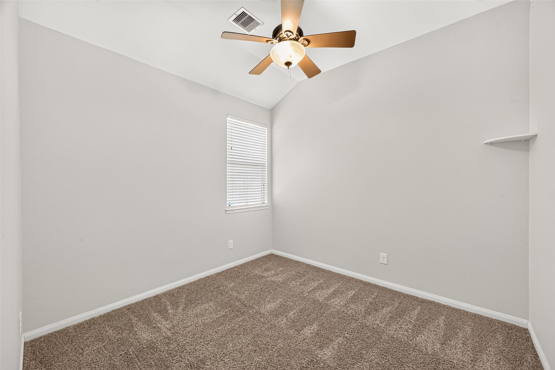 1018 Pleasant Bend, Conroe, TX 77301 Secondary bedroom 2