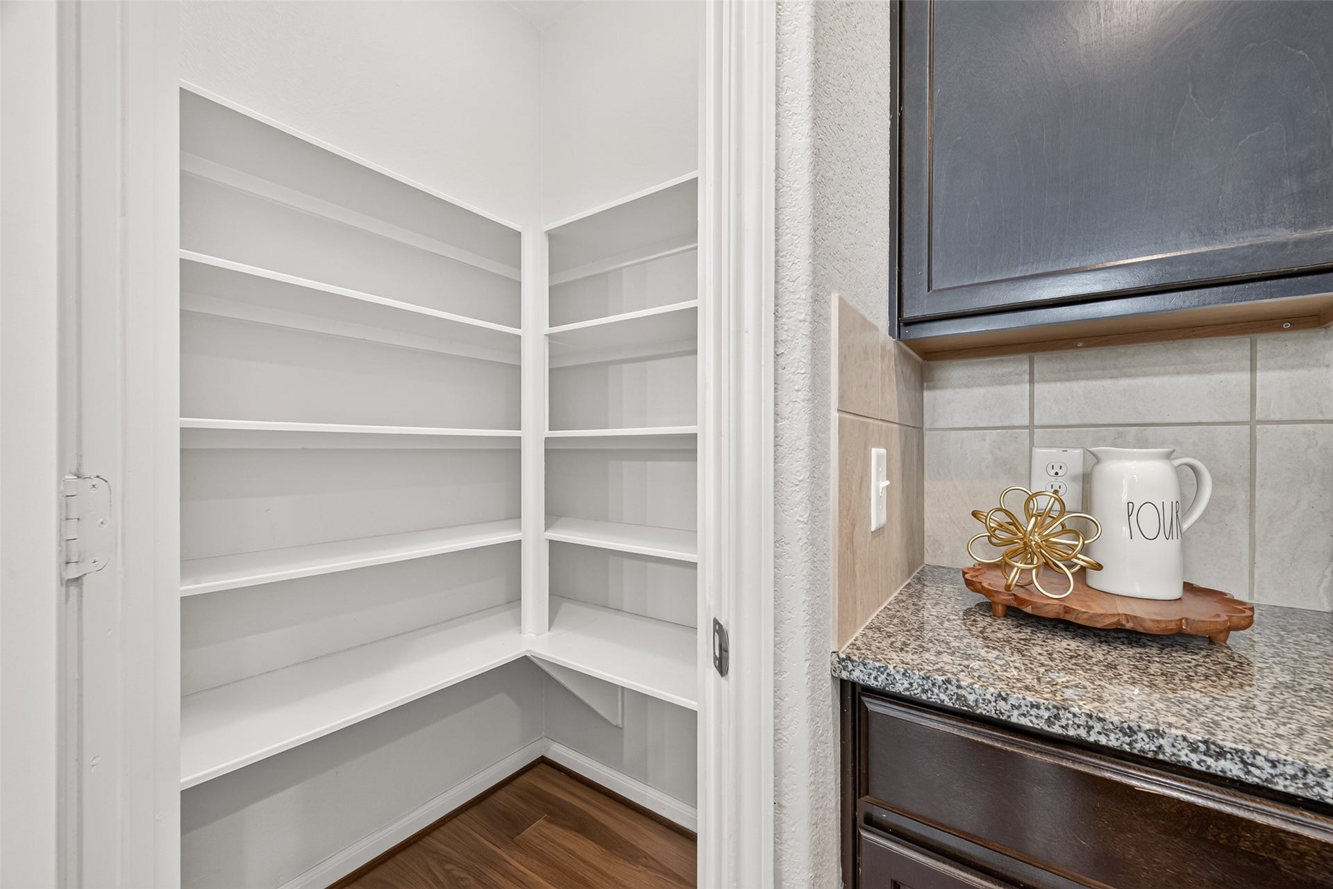 1018 Pleasant Bend, Conroe, TX 77301 Take a look at the storage space inside!