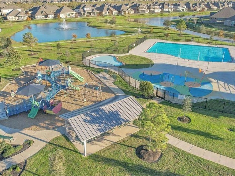 6114 Lake Chippewa Court, Katy, TX 77493